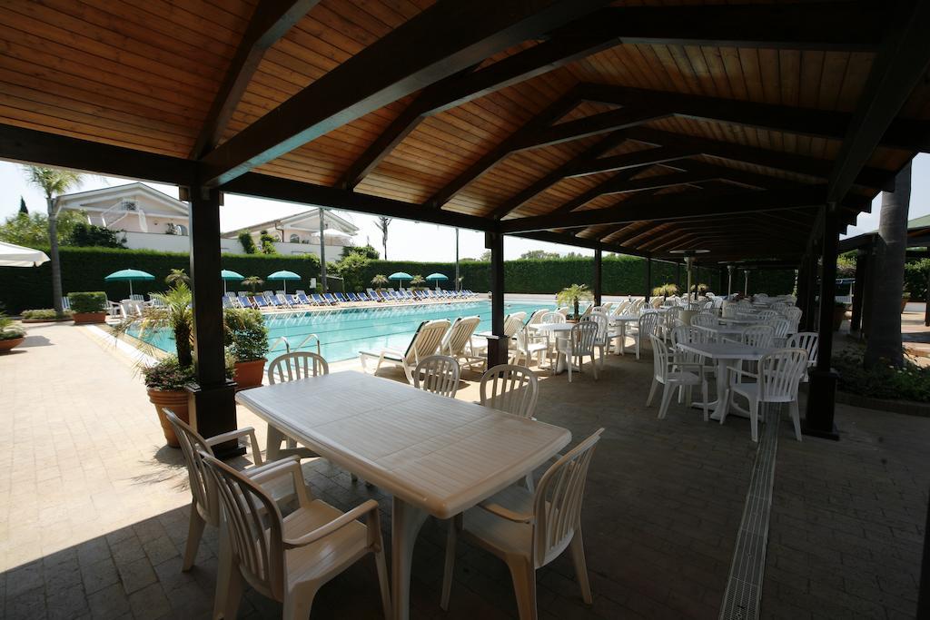 Marina Di Casal Velino Hotel Leucosya מראה חיצוני תמונה